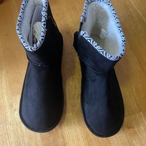 Muk Luks Boots Size 10W